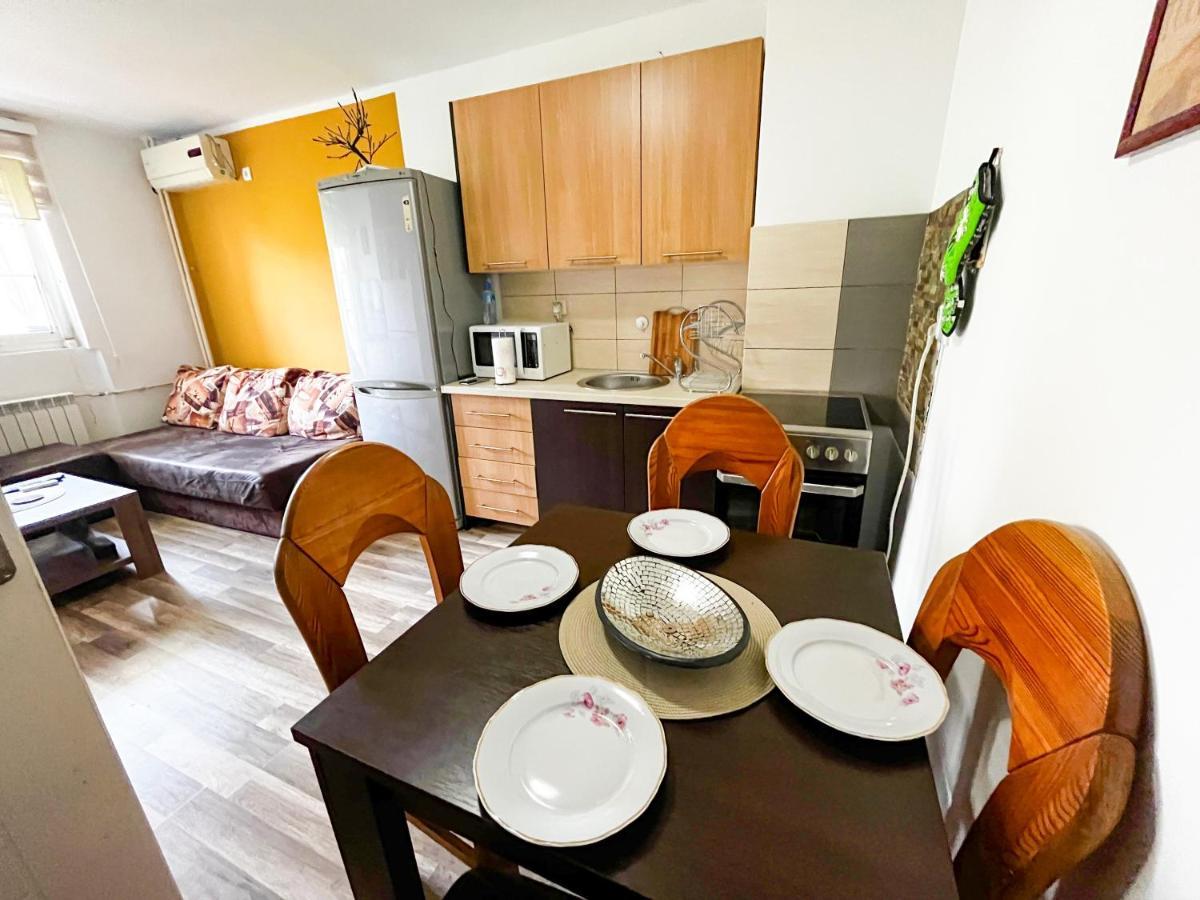 Sova Apartment วรชาซ ภายนอก รูปภาพ